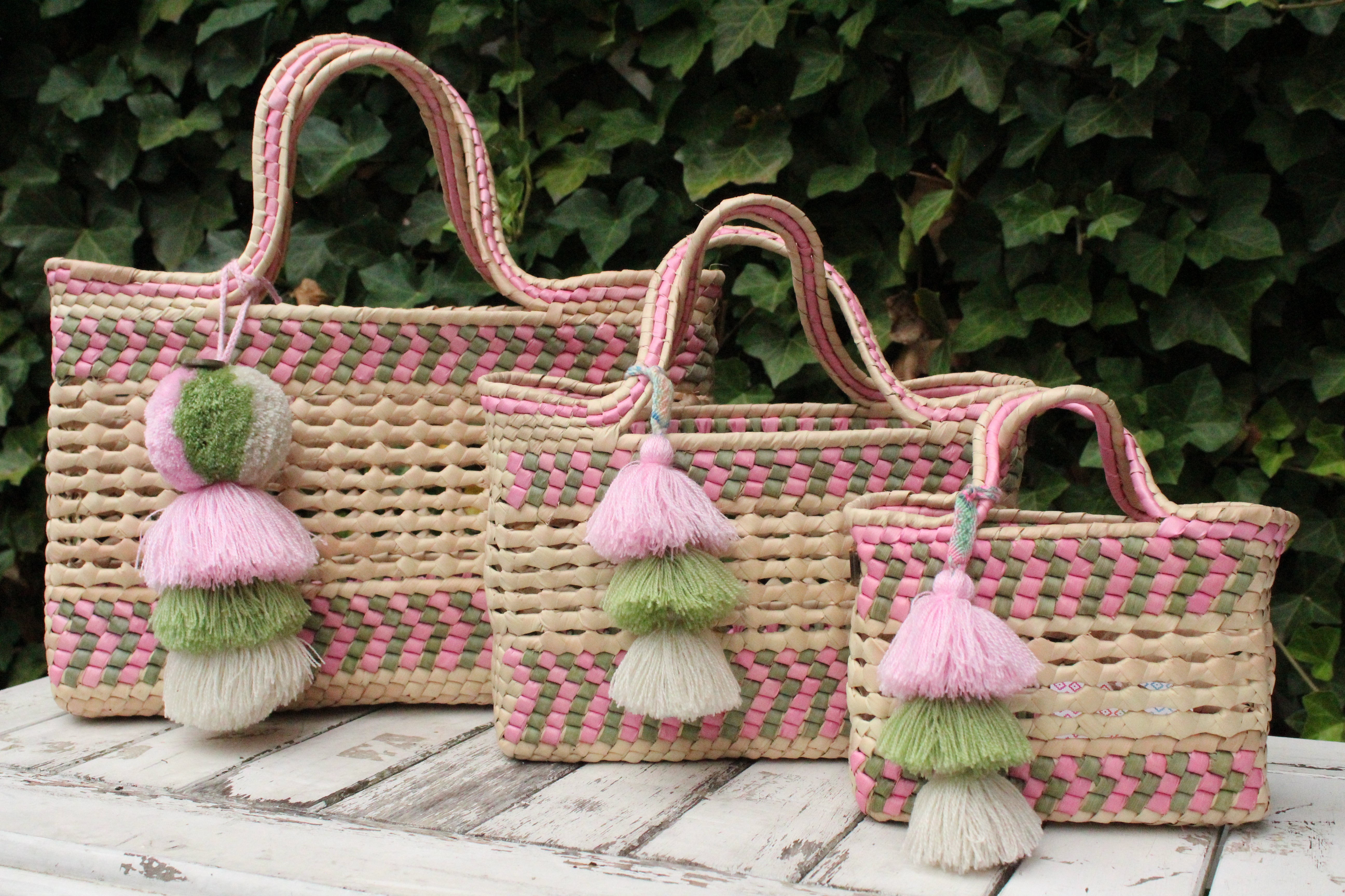 Palm Net Yatzil in Rose / Garden