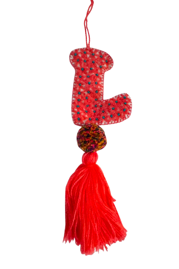 Letter Pom – L10