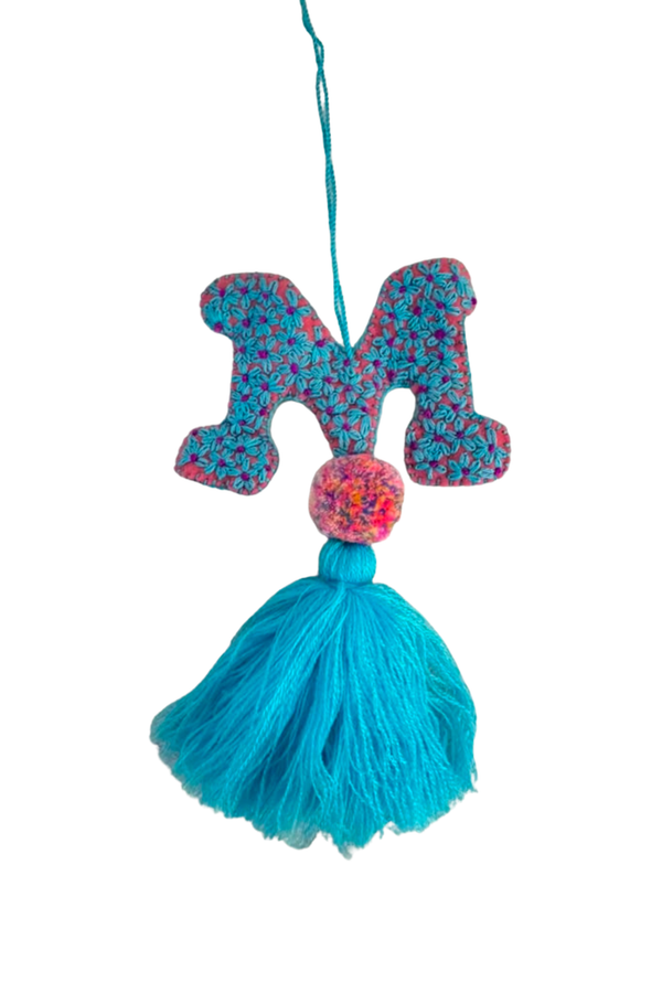 Letter Pom – M13