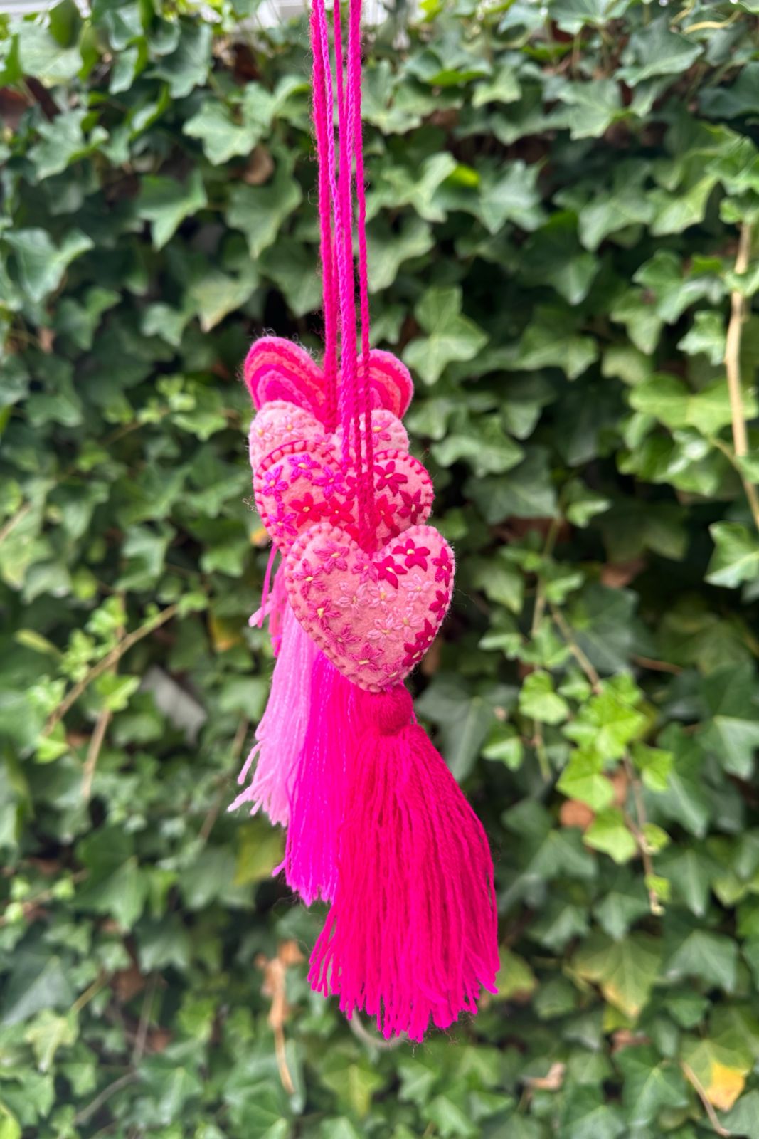 Pink Heart Pom (Gift)