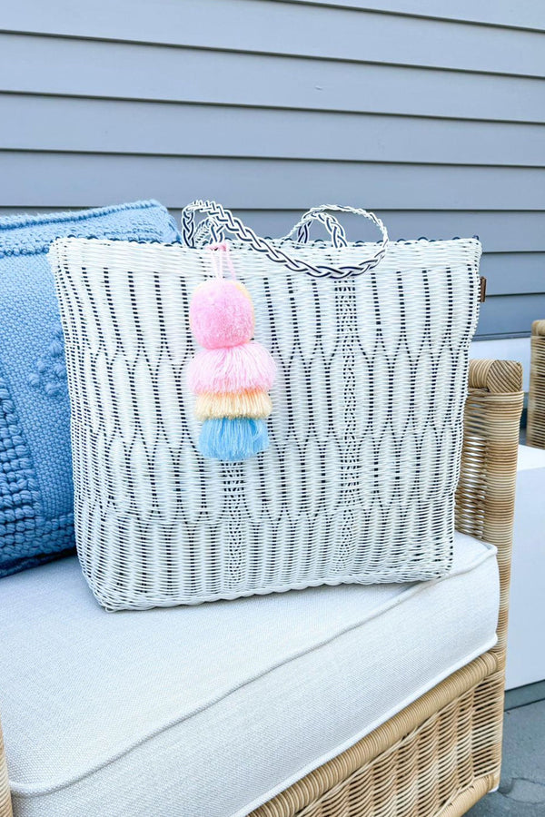 White / Navy Mesh Citron Tote – X Large